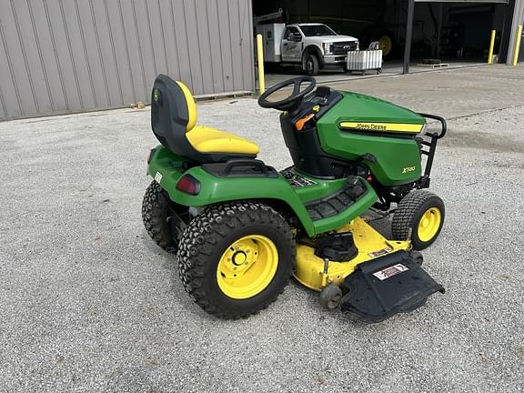 Image of John Deere X580 equipment image 4