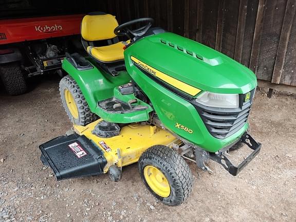 Image of John Deere X580 equipment image 1