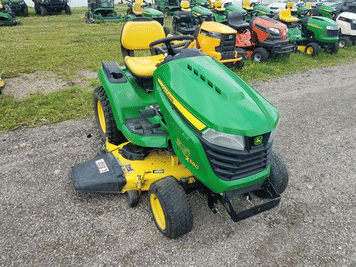 Main image John Deere X580