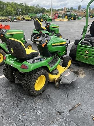 Image of John Deere X580 equipment image 2