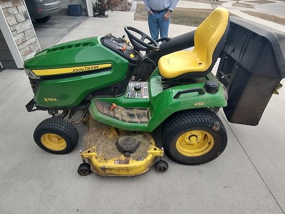 Image of John Deere X584 equipment image 2