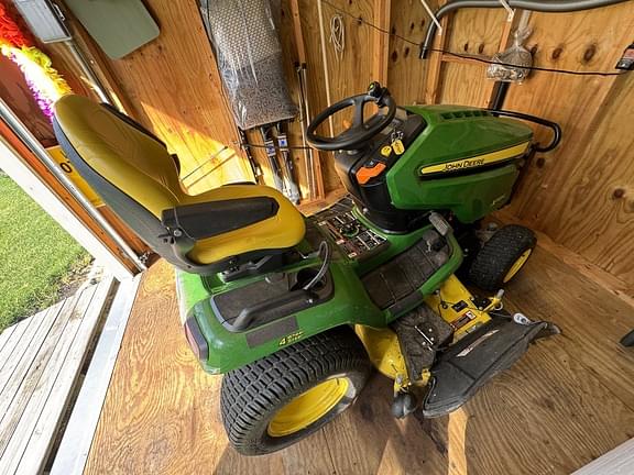 Image of John Deere X584 equipment image 2