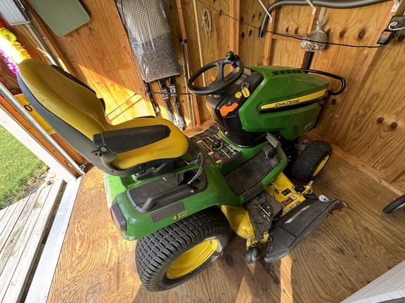 2017 John Deere X584 Equipment Image0