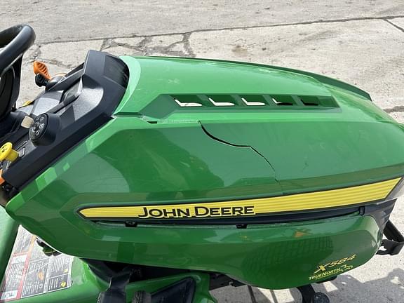 Image of John Deere X584 equipment image 3