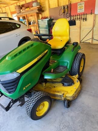 Image of John Deere X584 equipment image 2