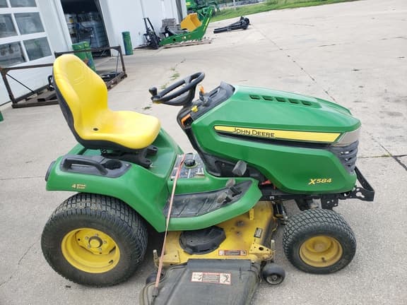 Image of John Deere X584 equipment image 4