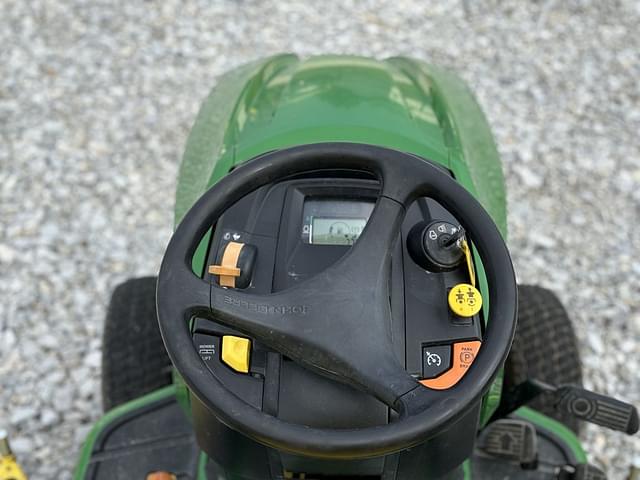 Image of John Deere X590 equipment image 3