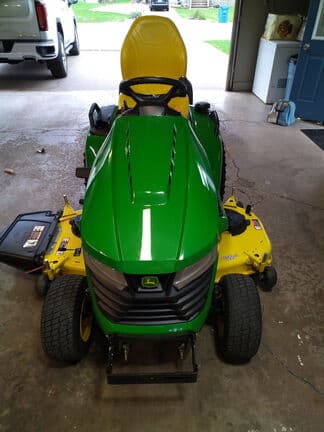 Image of John Deere X590 equipment image 2