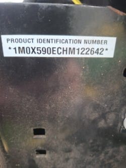 2017 John Deere X590 Equipment Image0