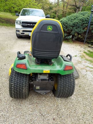 Image of John Deere X590 equipment image 3
