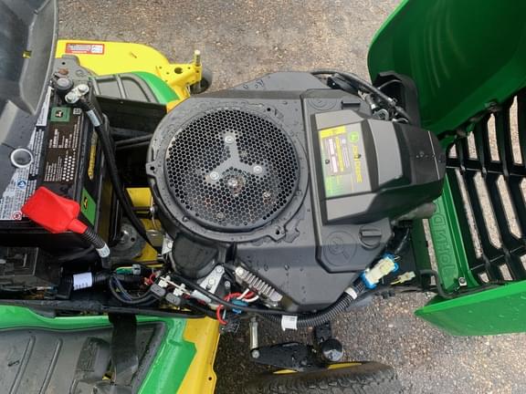 Image of John Deere X590 equipment image 4
