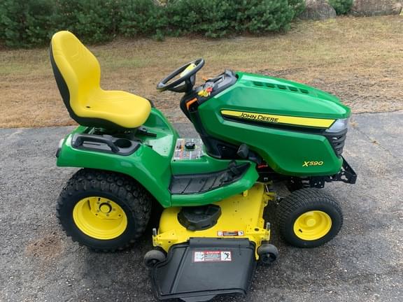 Image of John Deere X590 equipment image 1