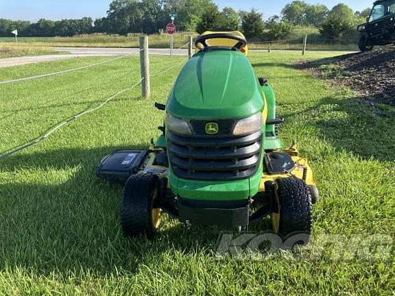 Image of John Deere X590 equipment image 1