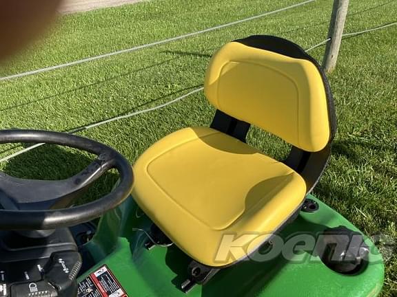 Image of John Deere X590 equipment image 4