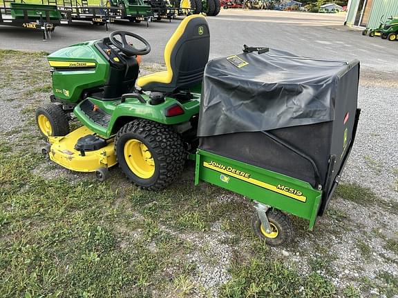 Image of John Deere X590 equipment image 2