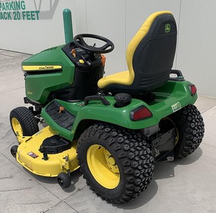 Image of John Deere X590 equipment image 4