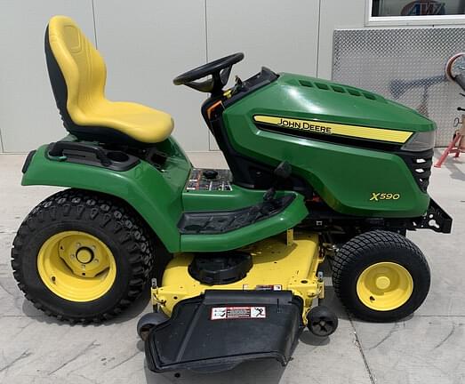 Image of John Deere X590 equipment image 1