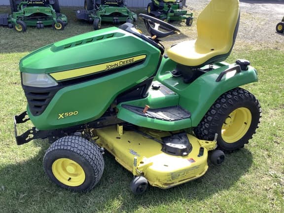Image of John Deere X590 equipment image 2