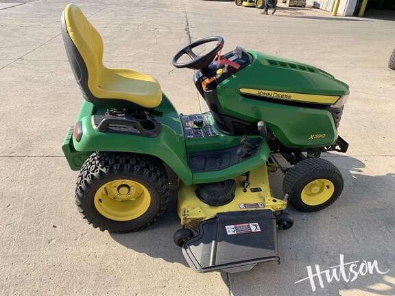 Image of John Deere X590 equipment image 2