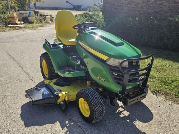 Image of John Deere X590 equipment image 2