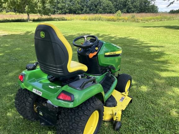 Image of John Deere X590 equipment image 3