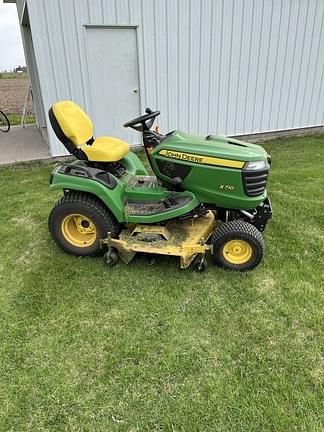 Image of John Deere X710 equipment image 1