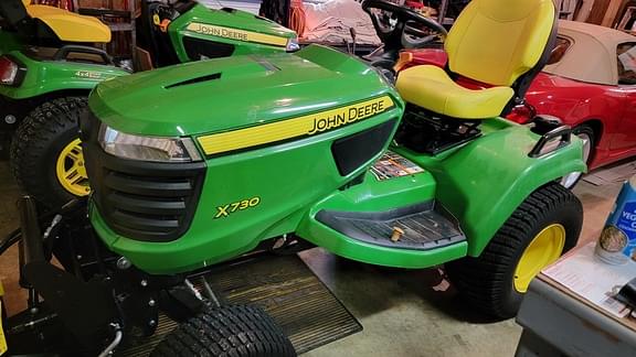 Image of John Deere X730 equipment image 1