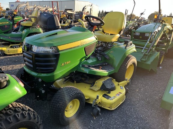 Main image John Deere X730