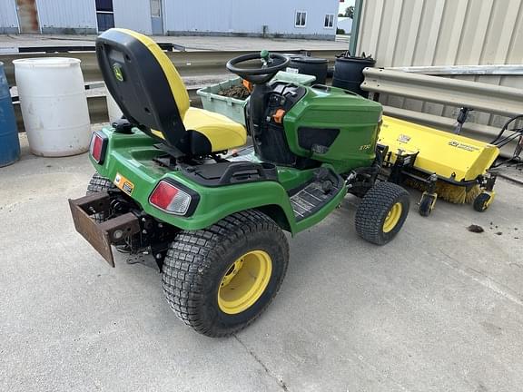 Image of John Deere X730 equipment image 4