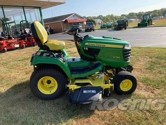 Image of John Deere X730 equipment image 3