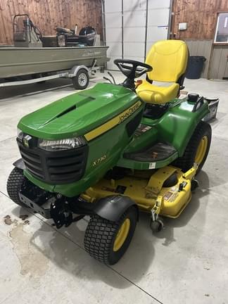 Image of John Deere X730 equipment image 2