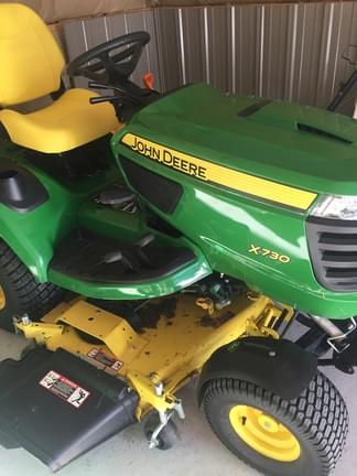 Image of John Deere X730 equipment image 3