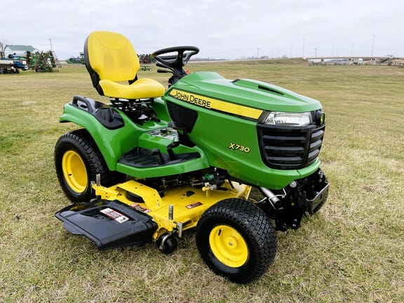 Main image John Deere X730