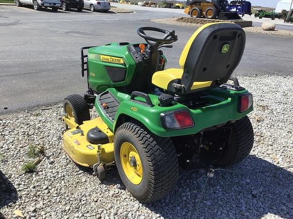 Image of John Deere X734 equipment image 3