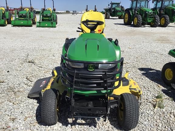 Image of John Deere X734 equipment image 1