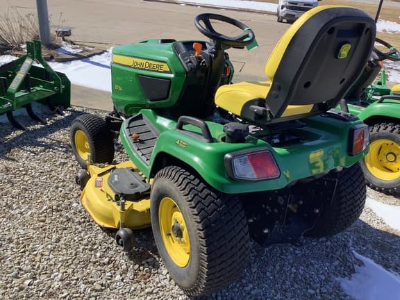 Image of John Deere X734 equipment image 3