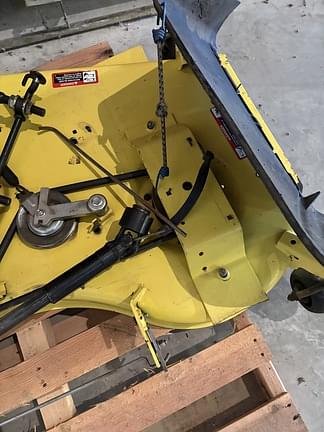 Image of John Deere X734 equipment image 4