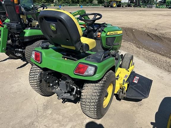 Image of John Deere X734 equipment image 4