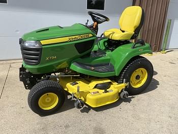 2017 John Deere X734 Equipment Image0