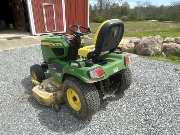 Image of John Deere X734 equipment image 2