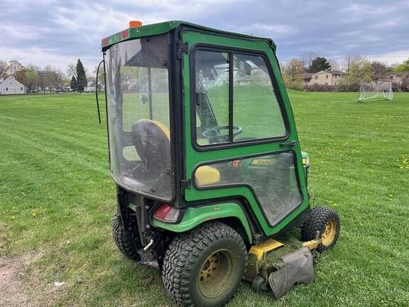 Image of John Deere X738 equipment image 4