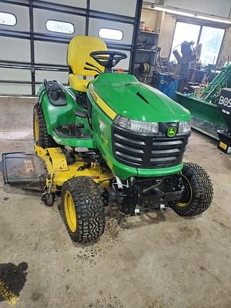 Image of John Deere X738 equipment image 1