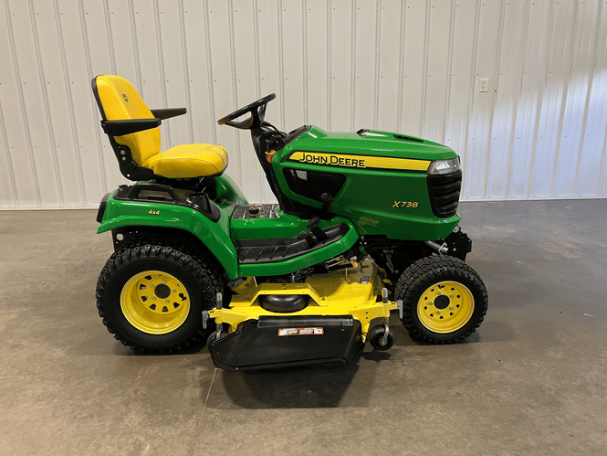Image of John Deere X738 Primary Image