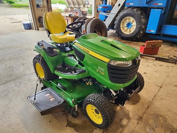Image of John Deere X738 Primary image