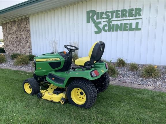 Image of John Deere X738 equipment image 2