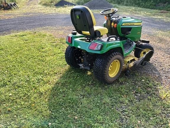 Image of John Deere X738 equipment image 2