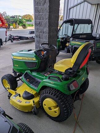 Image of John Deere X738 equipment image 1