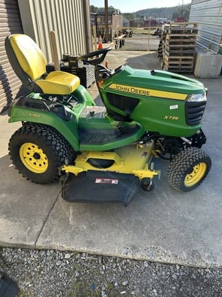 Image of John Deere X739 equipment image 4