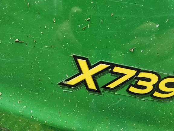 Image of John Deere X739 equipment image 4