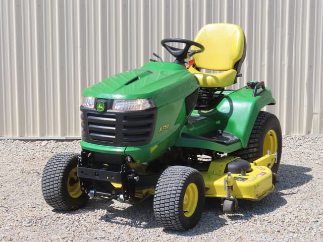 Image of John Deere X750 equipment image 1